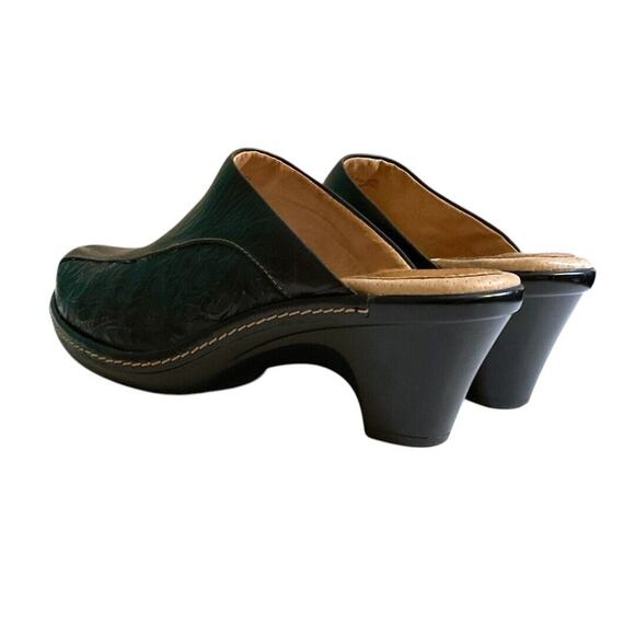 Sofft Mules Shoes 7M Black Leather Floral Embossed Heels Slip On Bicycle Toe - Picture 7 of 16